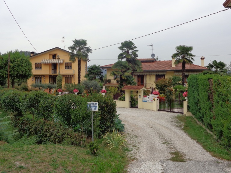 A neighborhood in the town of Arqua Petrarca